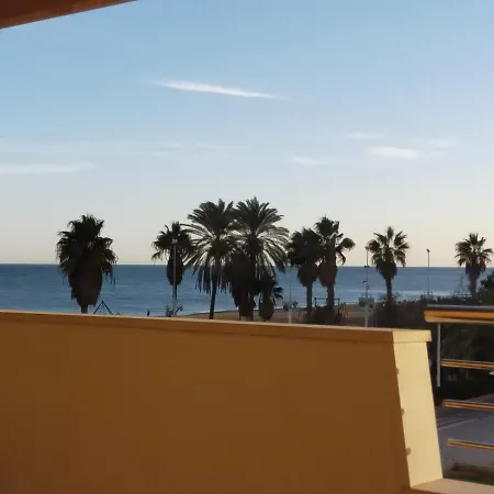 Paseo Maritimo Antonio Banderas *