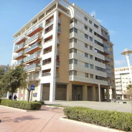 Paseo Maritimo Antonio Banderas